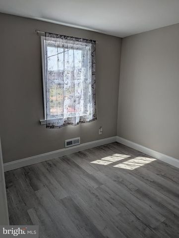 3481 SHANNON DR, Baltimore, MD 21213