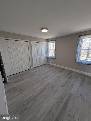 3481 SHANNON DR, Baltimore, MD 21213