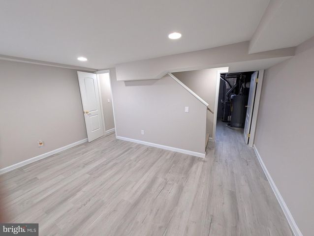 3481 SHANNON DR, Baltimore, MD 21213