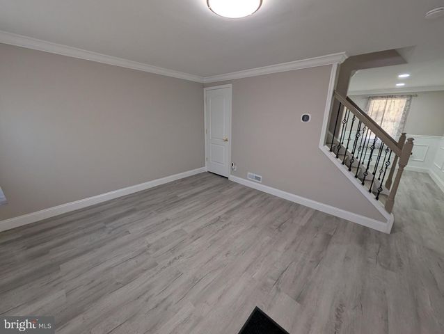 3481 SHANNON DR, Baltimore, MD 21213