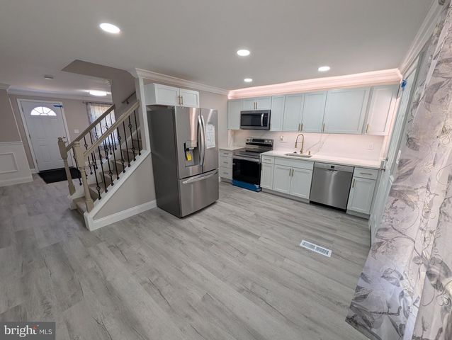 3481 SHANNON DR, Baltimore, MD 21213