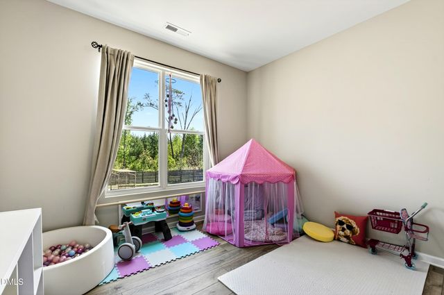 372 Nickleby Way, Wendell, NC 27591