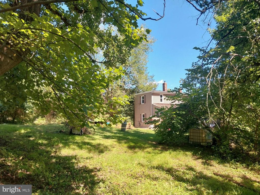 16 SPRINGFIELD RD, WRIGHTSTOWN, NJ 08562 — photo 3