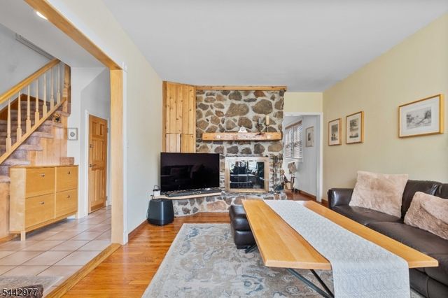 49 Broad St, Milltown Boro, NJ 08850