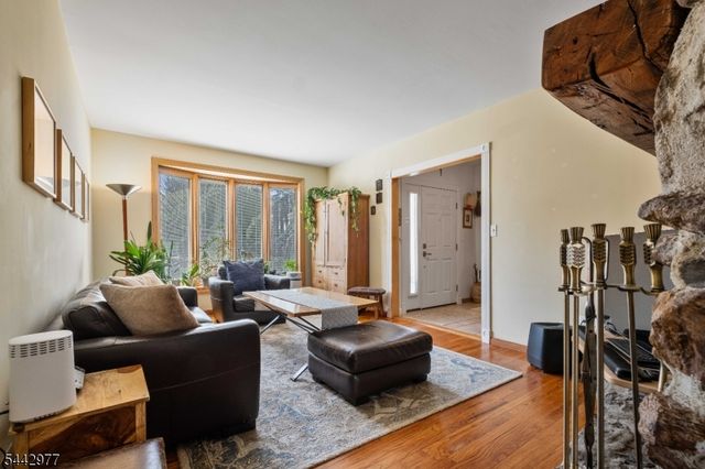 49 Broad St, Milltown Boro, NJ 08850