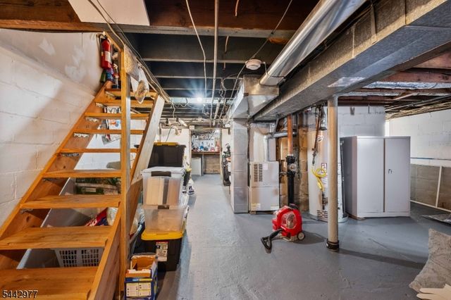 49 Broad St, Milltown Boro, NJ 08850