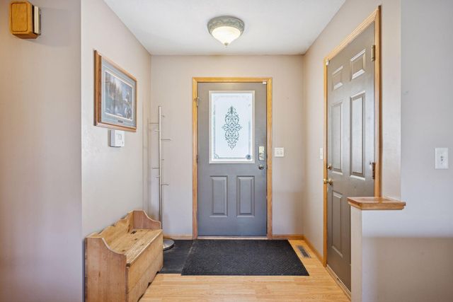 1108 N Lake Drive W, Braham, MN 55006