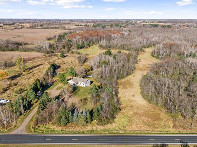 1108 N Lake Drive W, Braham, MN 55006