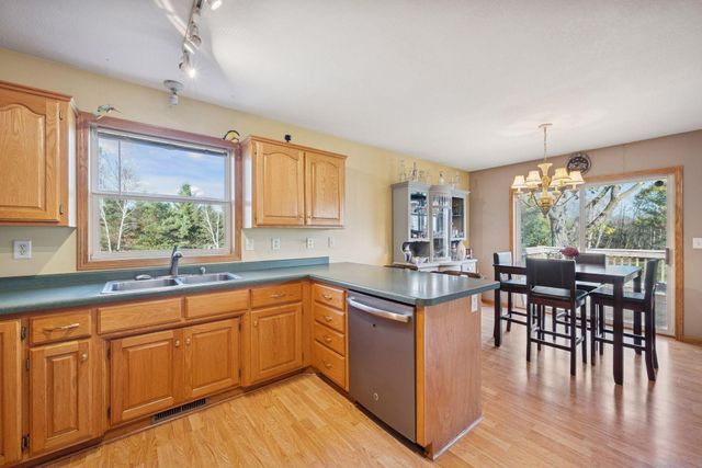 1108 N Lake Drive W, Braham, MN 55006