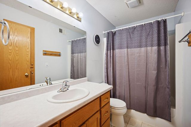 1108 N Lake Drive W, Braham, MN 55006