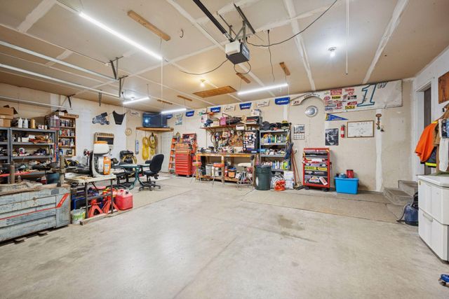 1108 N Lake Drive W, Braham, MN 55006