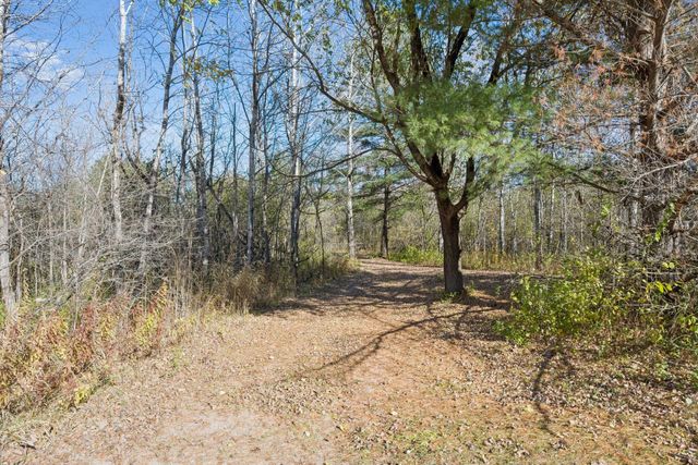 1108 N Lake Drive W, Braham, MN 55006