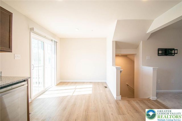 2118 Cross Country Road, Northampton Boro, PA 18067