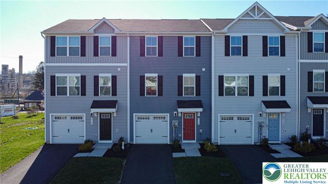 2118 Cross Country Road, Northampton Boro, PA 18067