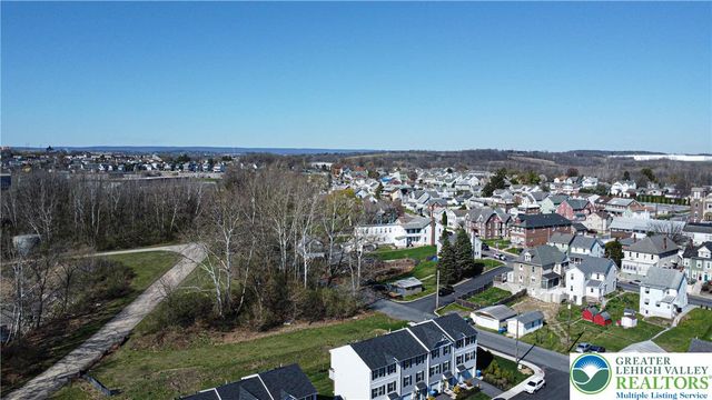 2118 Cross Country Road, Northampton Boro, PA 18067