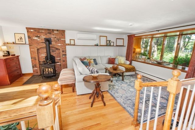 156 Newell Road, Holden, MA 01520