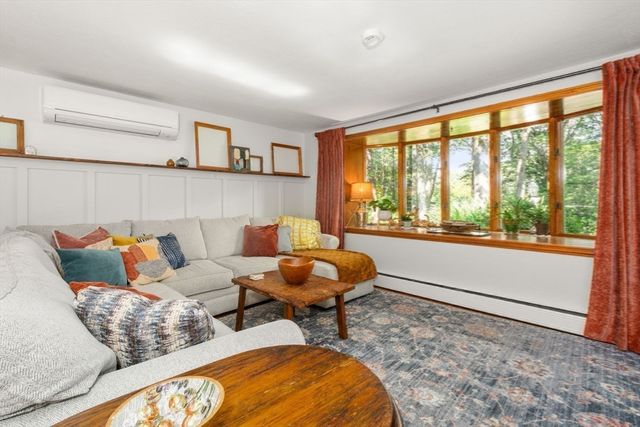 156 Newell Road, Holden, MA 01520