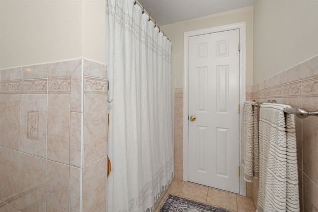 156 Newell Road, Holden, MA 01520