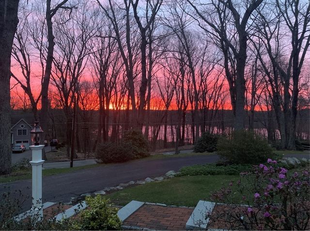 156 Newell Road, Holden, MA 01520