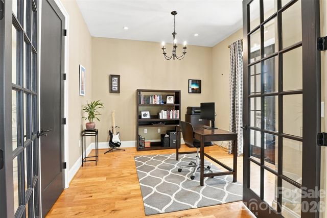 2649 Chesterfield Avenue, Charlotte, NC 28205