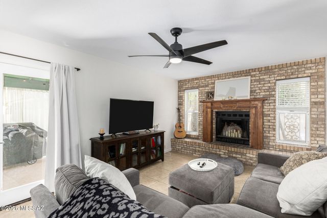 214 S Bonanza Avenue, Tucson, AZ 85748