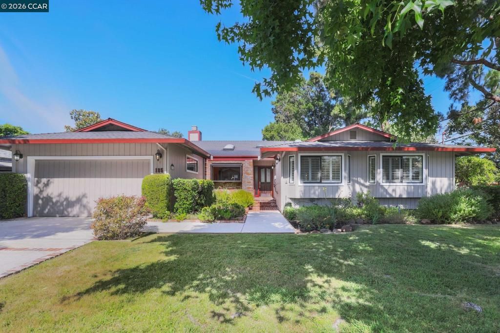 Image 1 of property listing at 185 Rock Oak Ct, Walnut Creek, CA 94598
