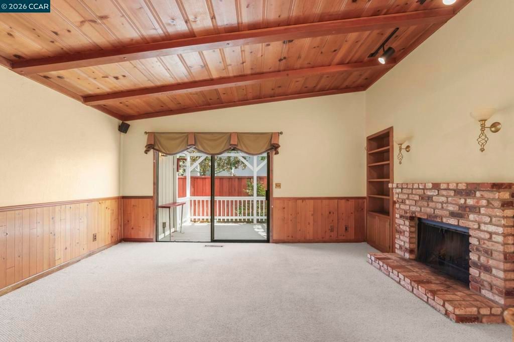 Image 15 of property listing at 185 Rock Oak Ct, Walnut Creek, CA 94598