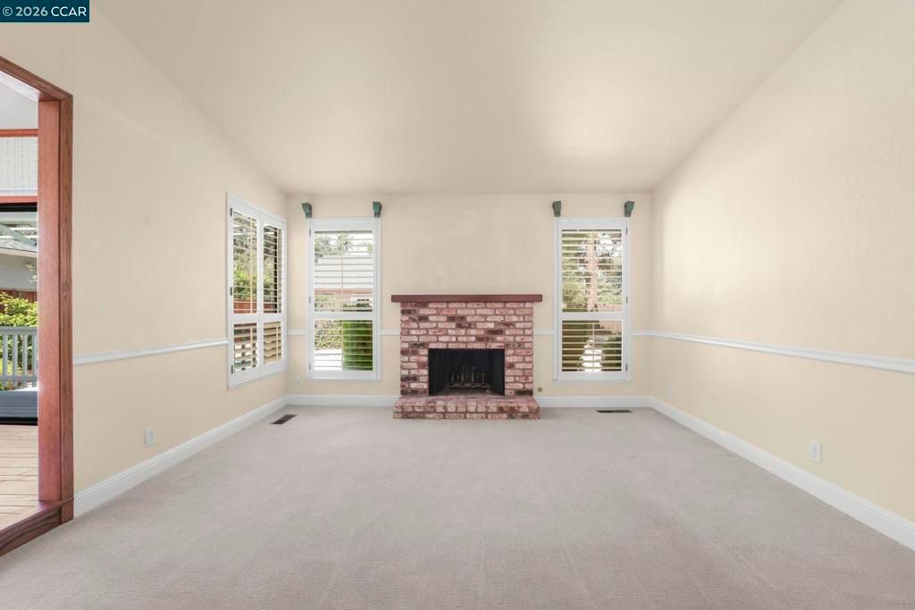 Image 23 of property listing at 185 Rock Oak Ct, Walnut Creek, CA 94598