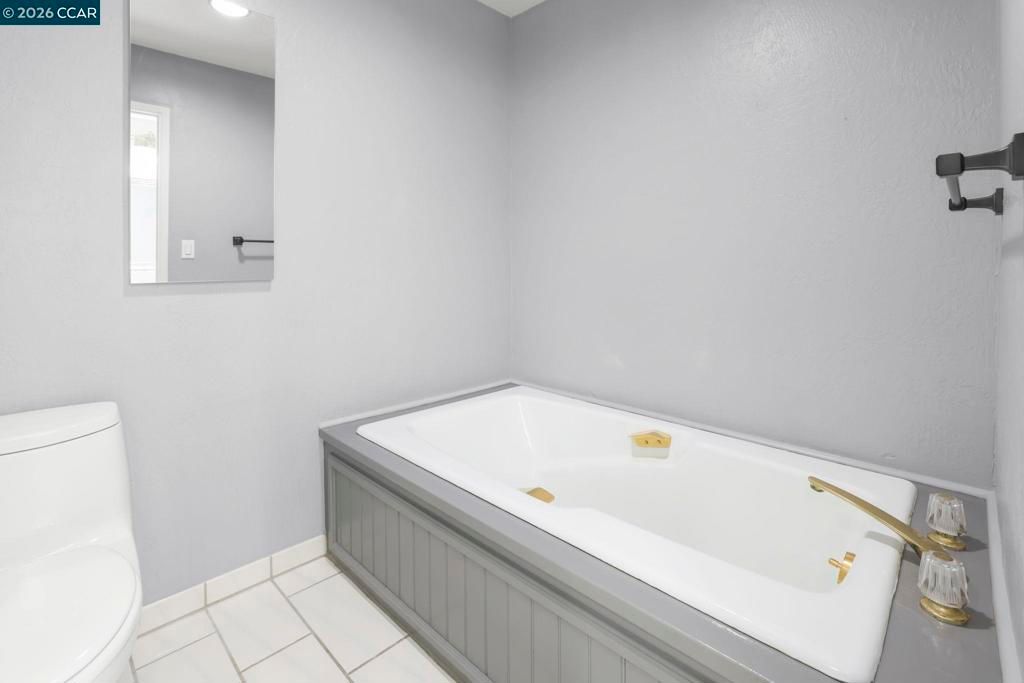 Image 35 of property listing at 185 Rock Oak Ct, Walnut Creek, CA 94598