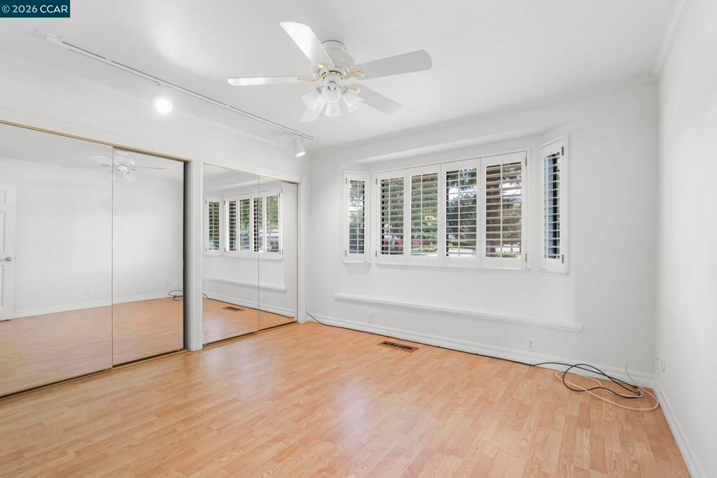 Image 39 of property listing at 185 Rock Oak Ct, Walnut Creek, CA 94598