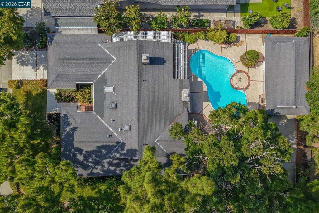 Image 42 of property listing at 185 Rock Oak Ct, Walnut Creek, CA 94598