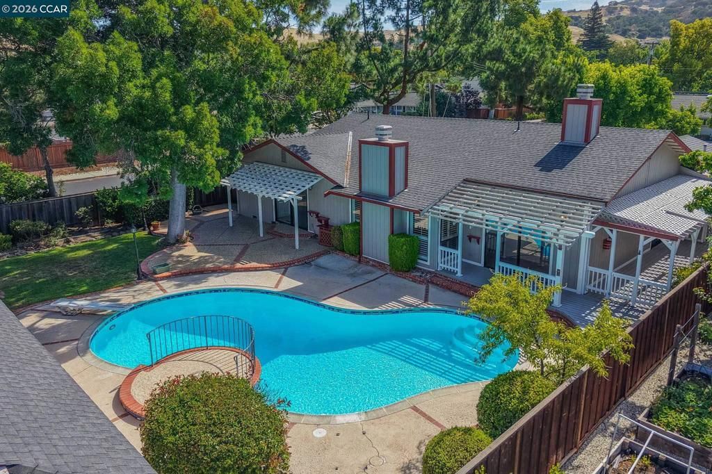 Image 45 of property listing at 185 Rock Oak Ct, Walnut Creek, CA 94598