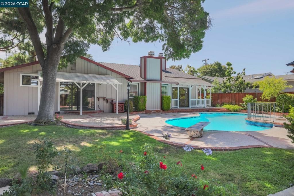 Image 51 of property listing at 185 Rock Oak Ct, Walnut Creek, CA 94598