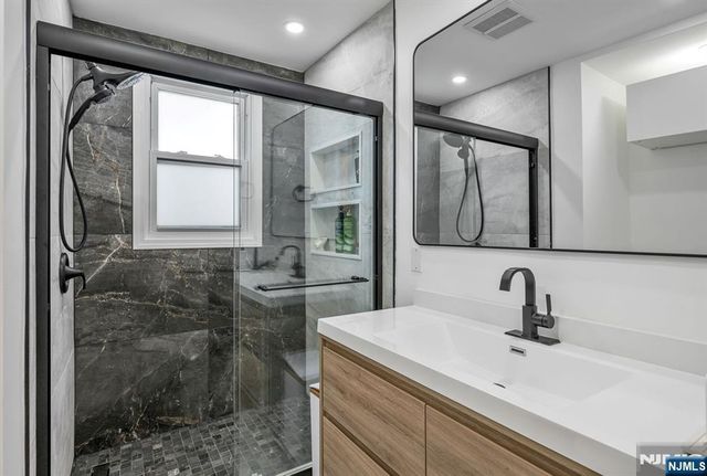 247 Fern Avenue 1, Lyndhurst, NJ 07071