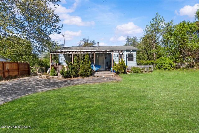 14 N New Prospect Road, Jackson, NJ 08527