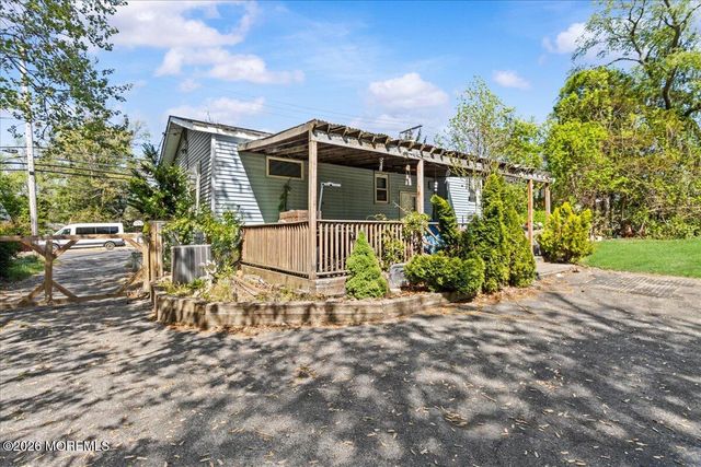14 N New Prospect Road, Jackson, NJ 08527