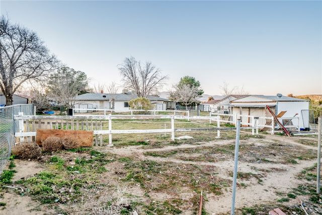17307 Longmeadow, Palmdale, CA 93591