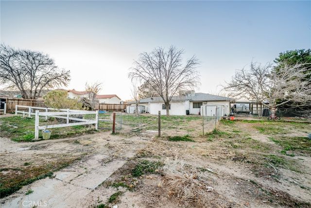 17307 Longmeadow, Palmdale, CA 93591