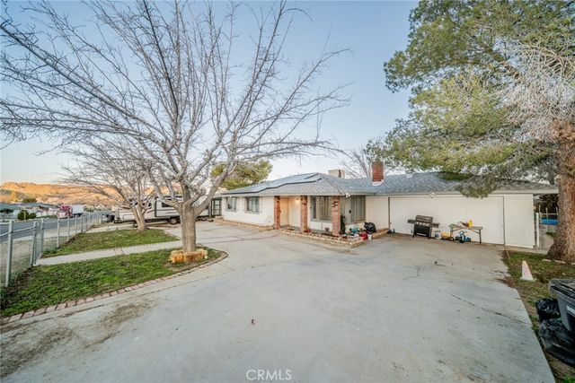 17307 Longmeadow, Palmdale, CA 93591