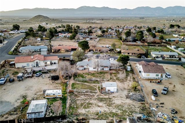 17307 Longmeadow, Palmdale, CA 93591