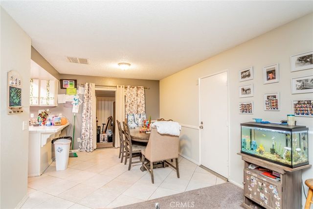 17307 Longmeadow, Palmdale, CA 93591