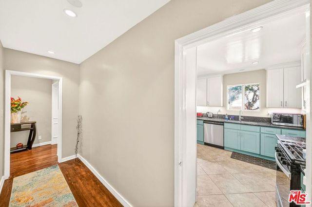 9928 Robbins Drive, Beverly Hills, CA 90212