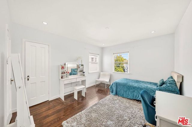 9928 Robbins Drive, Beverly Hills, CA 90212