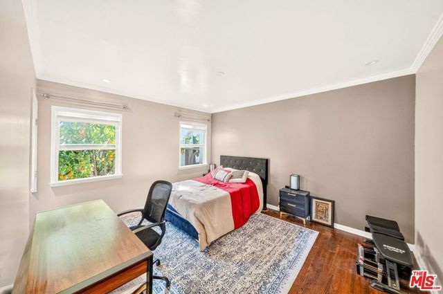 9928 Robbins Drive, Beverly Hills, CA 90212