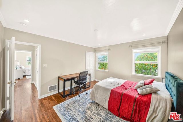 9928 Robbins Drive, Beverly Hills, CA 90212