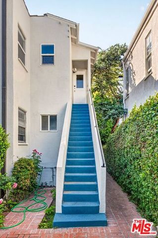 9928 Robbins Drive, Beverly Hills, CA 90212