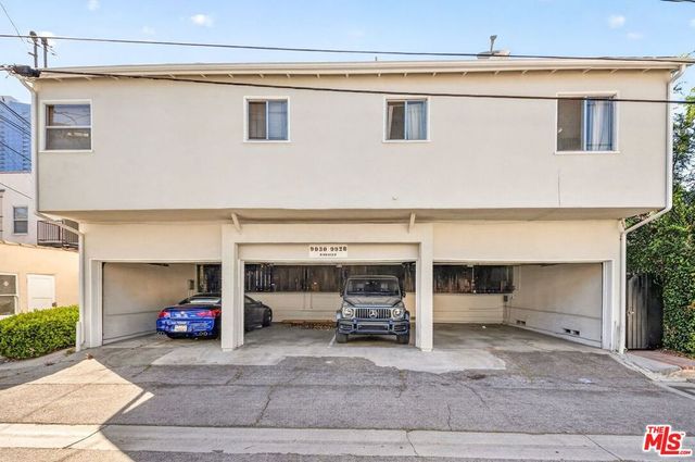 9928 Robbins Drive, Beverly Hills, CA 90212