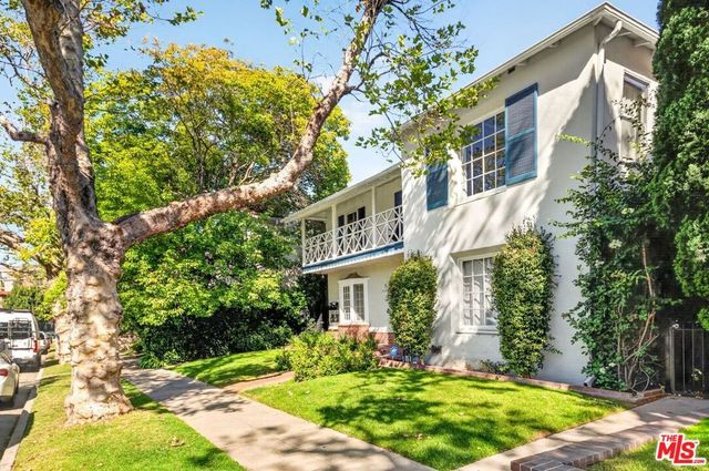 9928 Robbins Drive, Beverly Hills, CA 90212