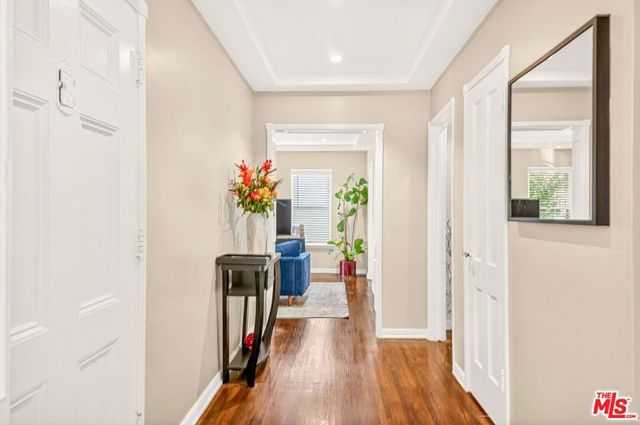 9928 Robbins Drive, Beverly Hills, CA 90212