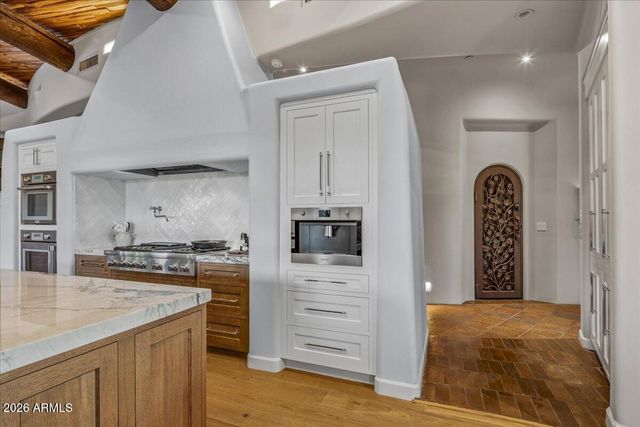 10460 E PALO BREA Drive, Scottsdale, AZ 85262